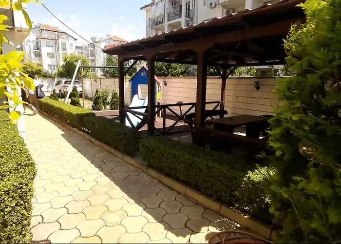 за гости магнолия резиденс Apartament *