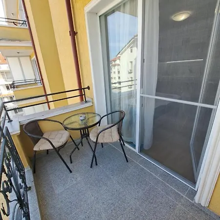 за гости магнолия резиденс * Солнечный берег