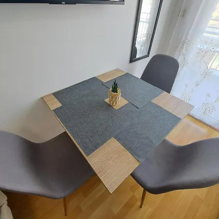 за гости магнолия резиденс Apartman Napospart